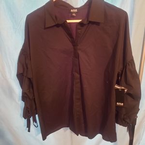 Black puffy sleeve shirt